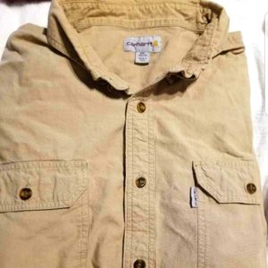 Very nice carhartt work shirt Sleeve double pocket shirt 2x pre owned